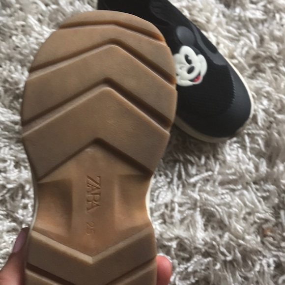 Shoes - Picture 3 of 4